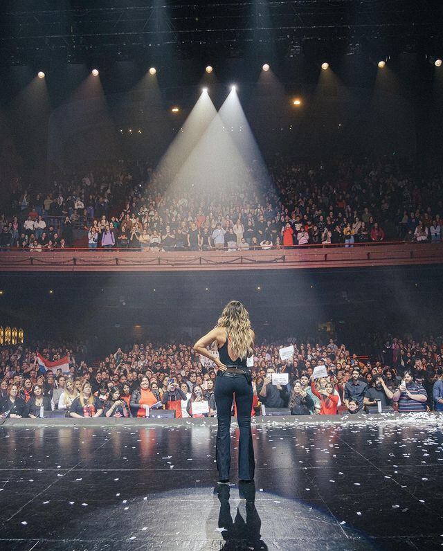 Jimena Barón en el Mala Sangre Tour