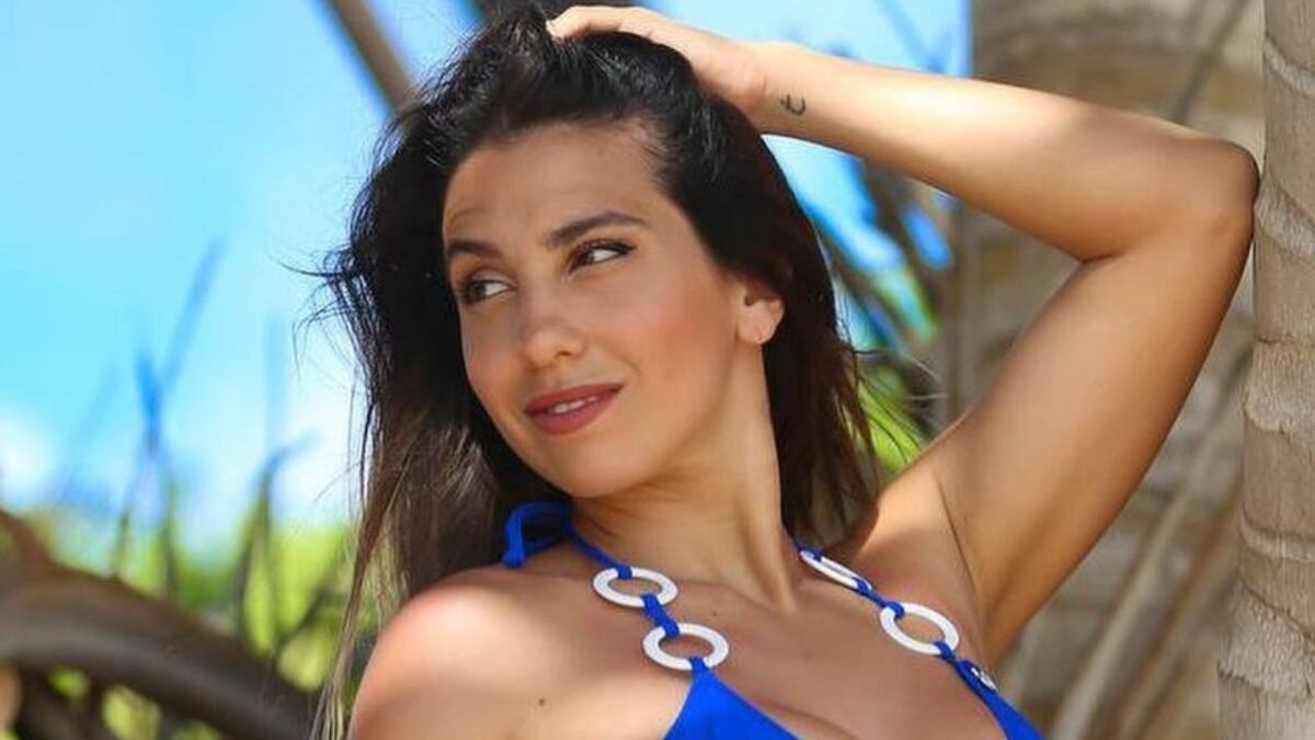 La microbikini negra de Cinthia Fernández que hizo estallar las redes