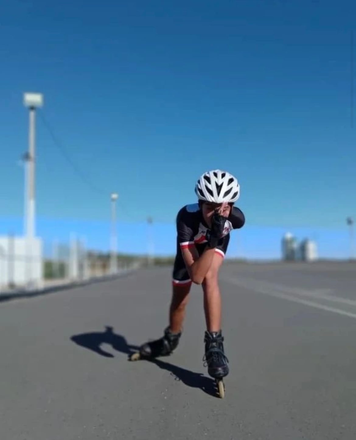 Tobías entrena todos los días en el Parque Central de Neuquén. Participará de una competencia nacional el próximo 22 de febrero.