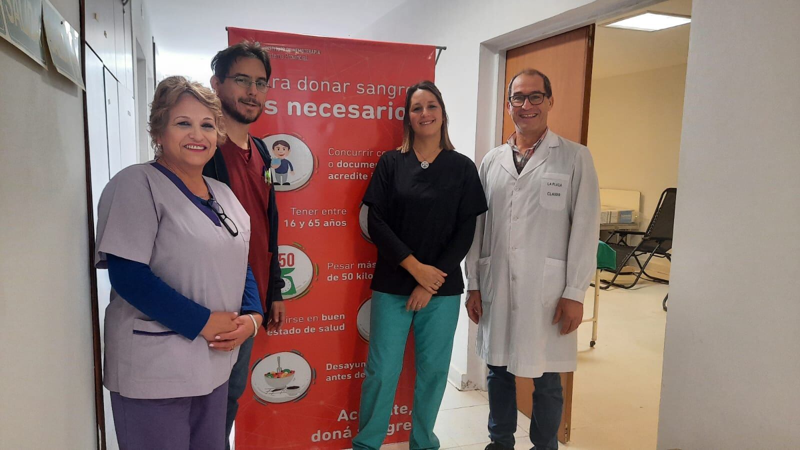 Reta: Dos amigos hicieron de la donación de sangre una fiesta