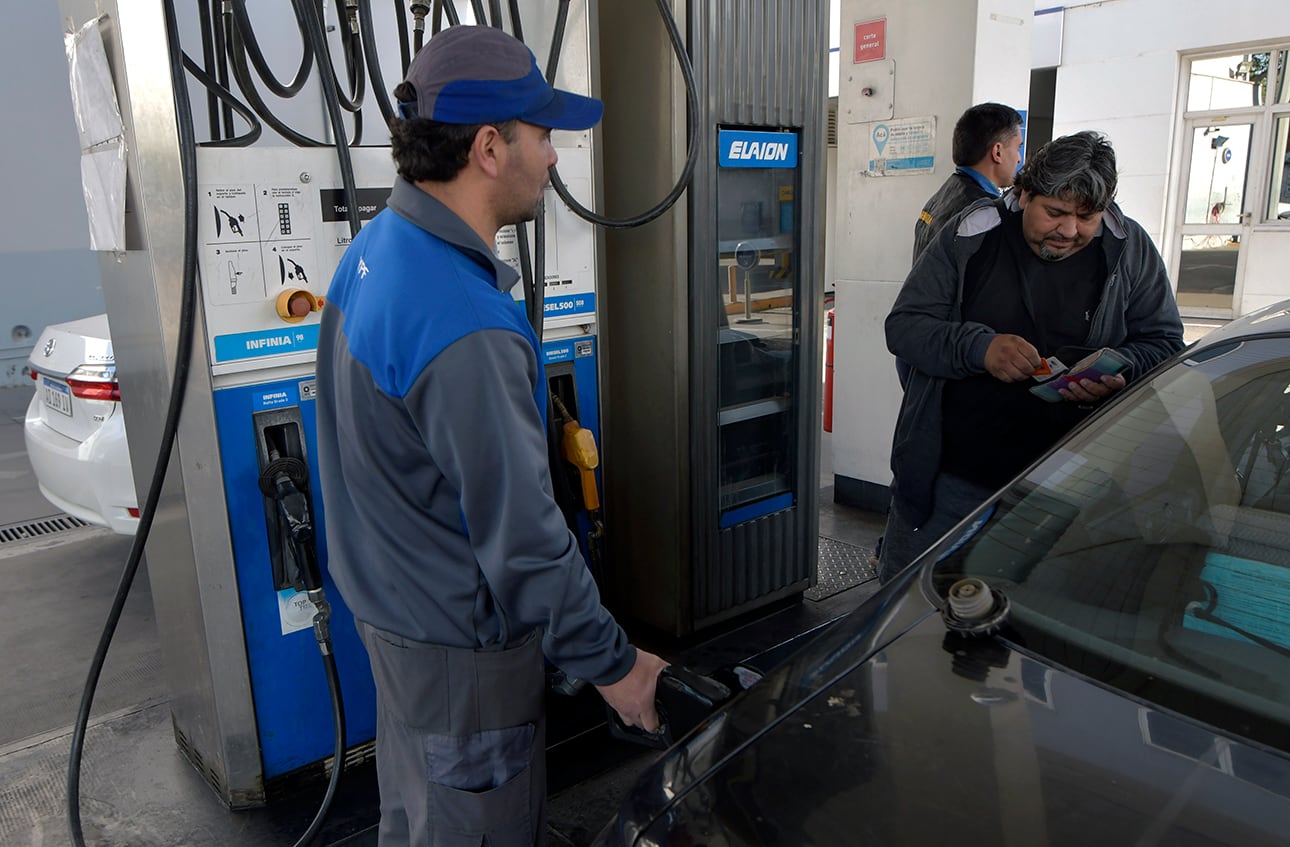 Las estaciones de servicio aumentaron el precio de sus combustibles nuevamente. 