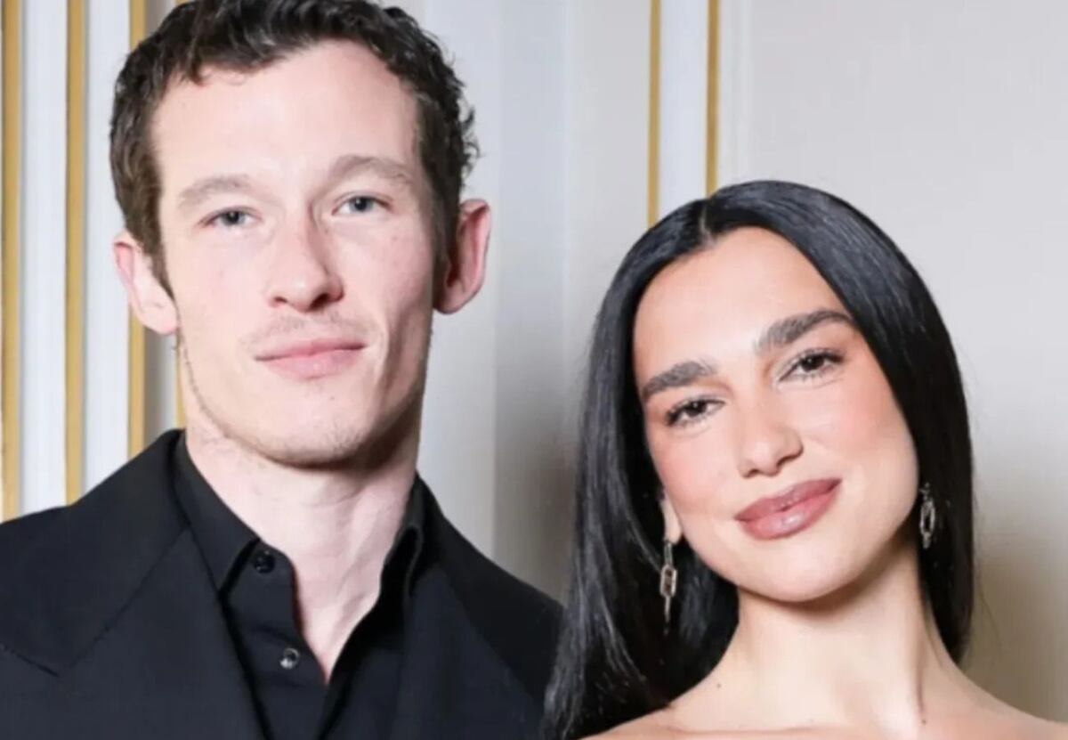 Dua Lipa conoció a su prometido, Callum Turner, gracias a un libro de un escritor argentino: cuál es y de qué se trata