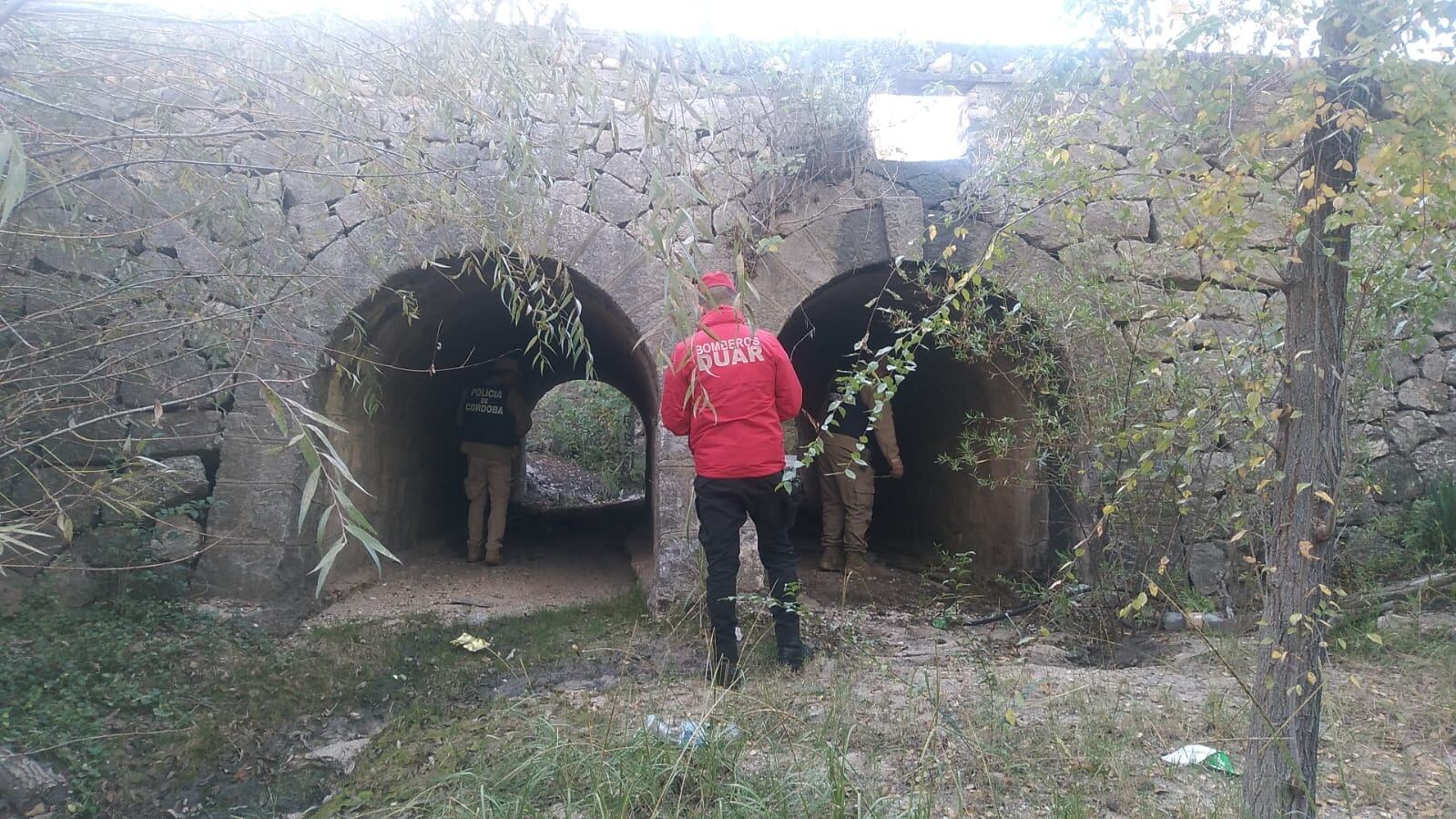 Intensa búsqueda desplegaron policías y bomberos por el hombre desaparecido en Traslasierra. (Policía)