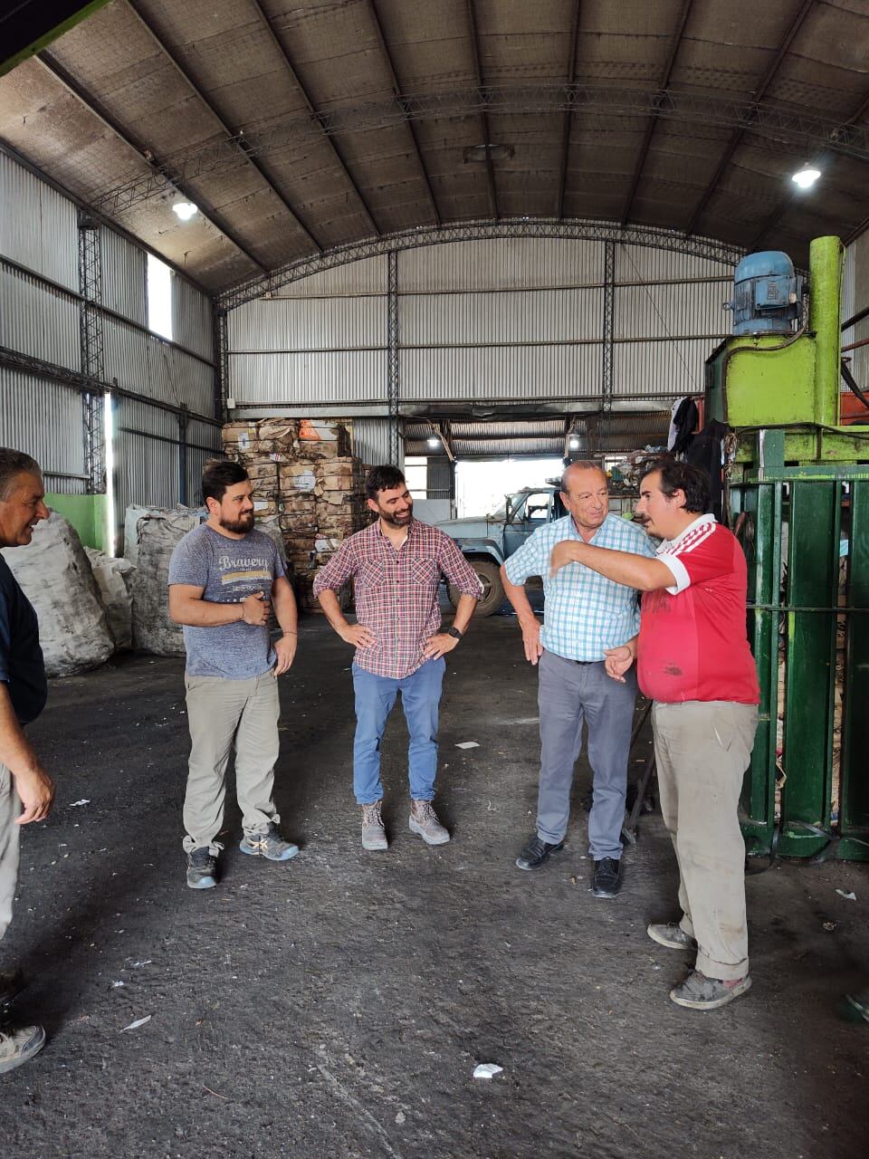 El intendente de Tres Arroyos visitó la Planta de Residuos de Bellocq y el predio de futuro Parque Industrial de Orense