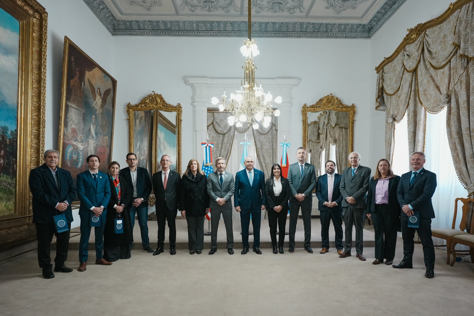 Rogelio Frigerio junto al embajador de Estados Unidos, Marc Stanley