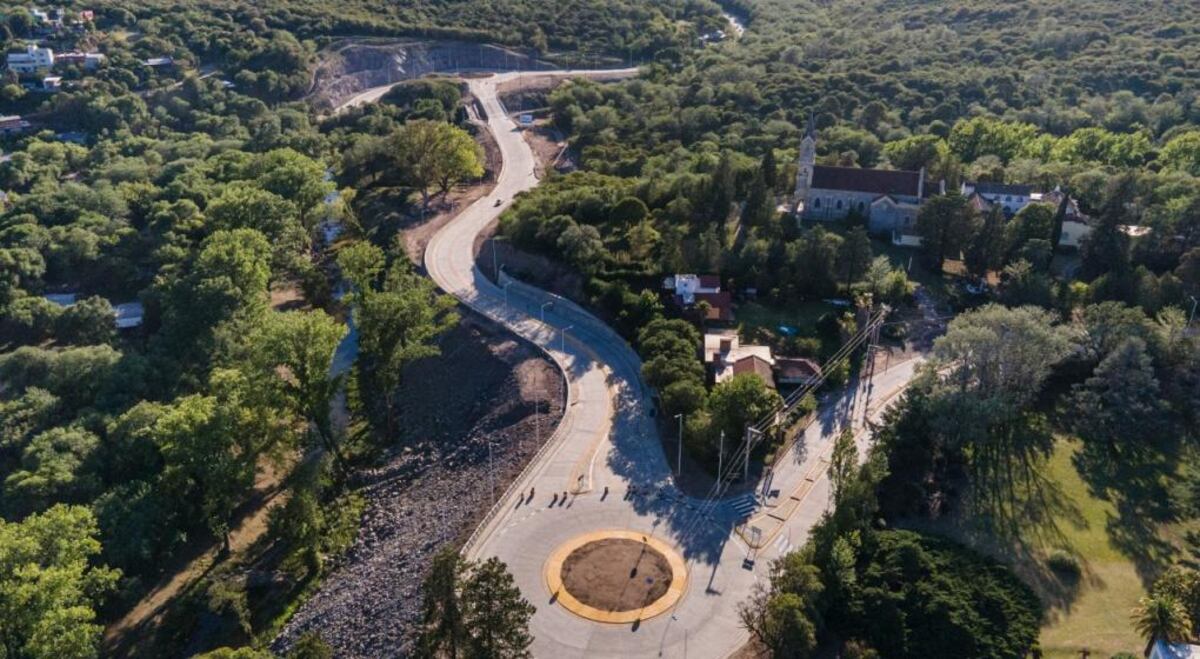 Inauguraron un nuevo puente sobre el río Ascochinga