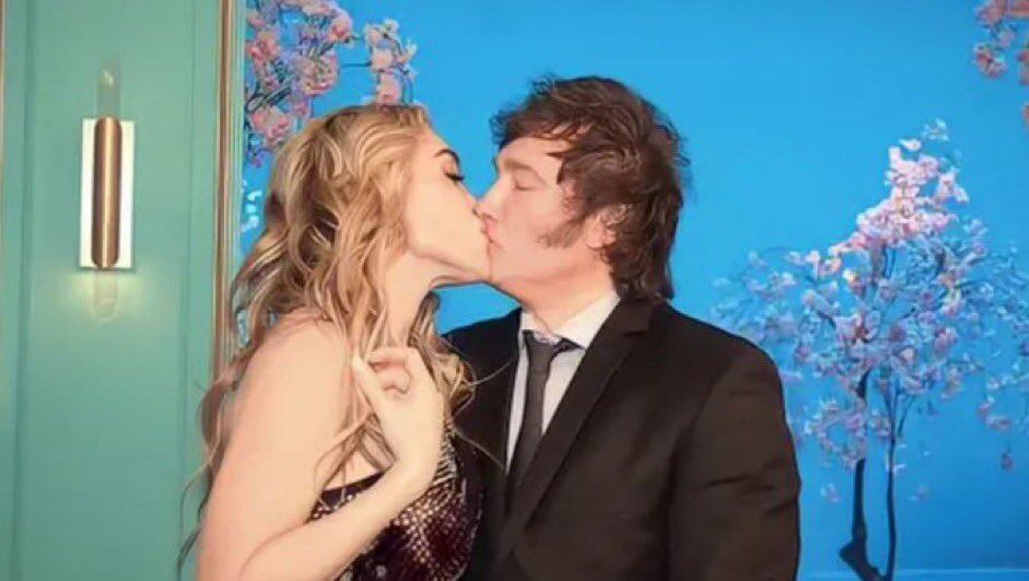 Se filtraron fotos de Fátima Florez y Javier Milei a los besos en la grabación del programa de Mirtha Legrand