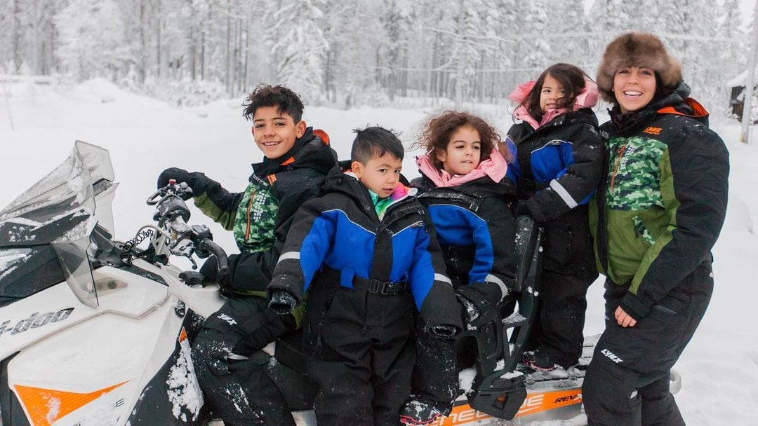 Georgina Rodríguez junto a los hijos que tiene con Cristiano Ronaldo