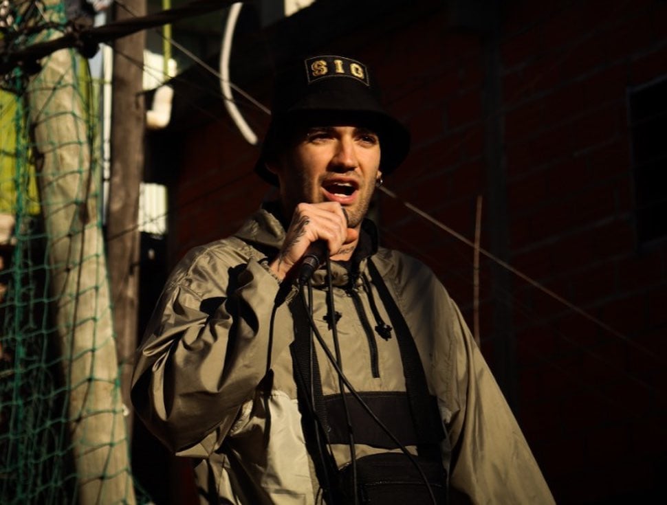 Ramiro Bueno, durante una presentación en Ciudad Oculta.