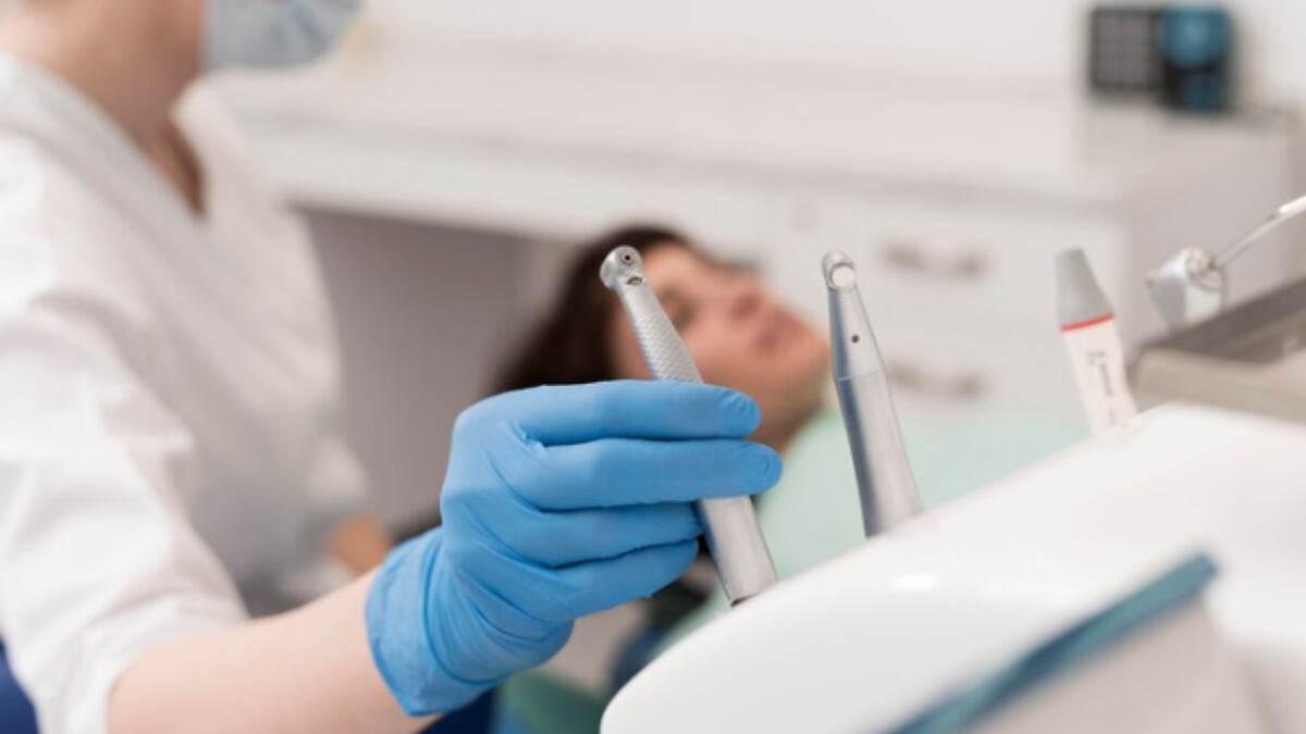 Tratamientos dentales gratuitos: cómo es el programa de la UBA