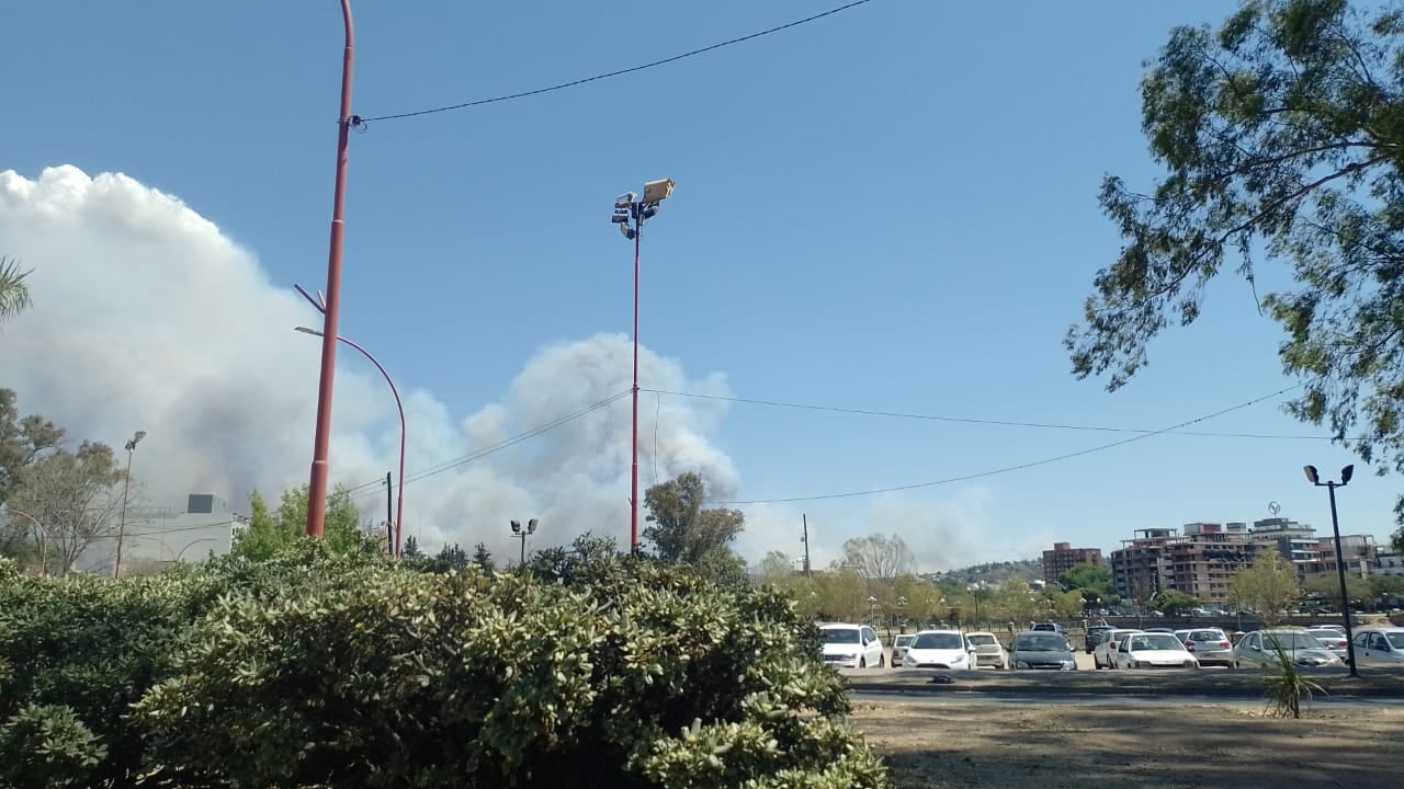 Incendio en las cercanías de Carlos Paz