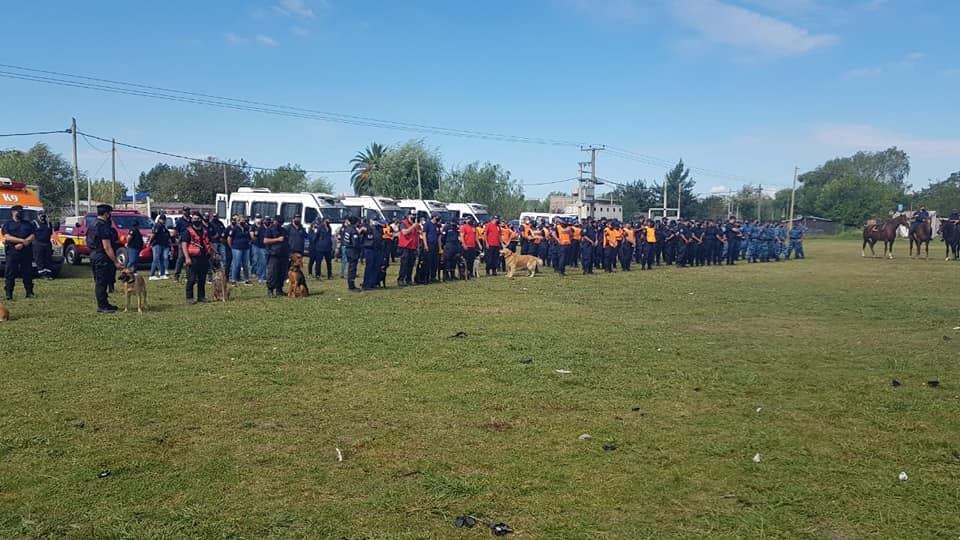 Bomberos de Cacharí participan de la búsqueda de Tehuel