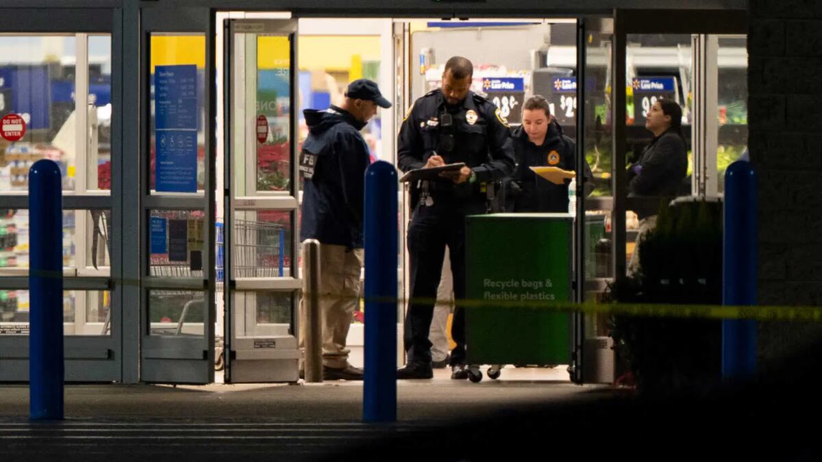Estados Unidos: que decía la “nota de muerte” del tirador que mató a seis personas y se suicidó en un supermercado