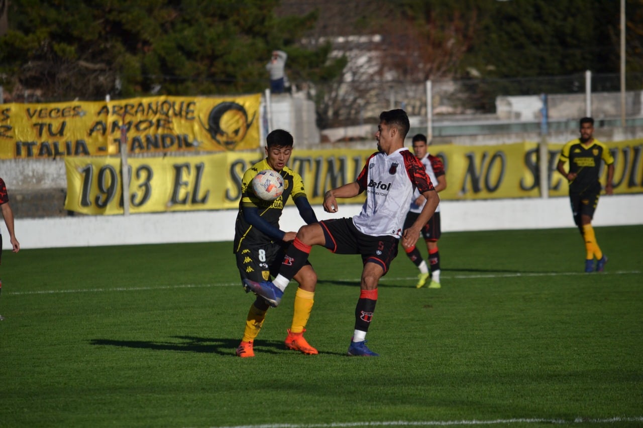 Santamarina perdió como local ante Defensores de Belgrano