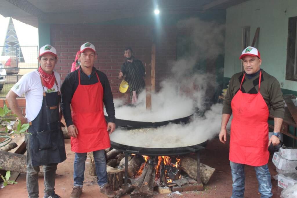 Este evento apoya a la parroquia San Juan Bautista de la localidad.