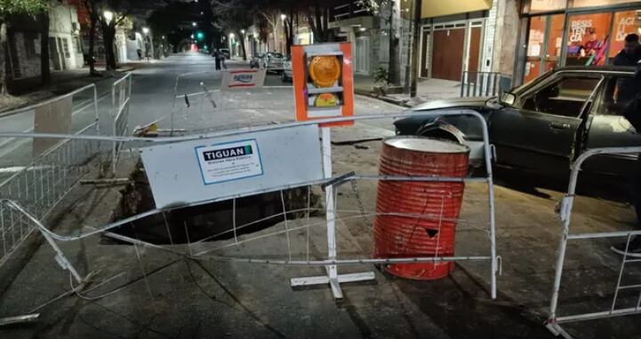 Dos hombres ebrios cayeron adentro del pozo, ubicado en Cafferata y San Juan.