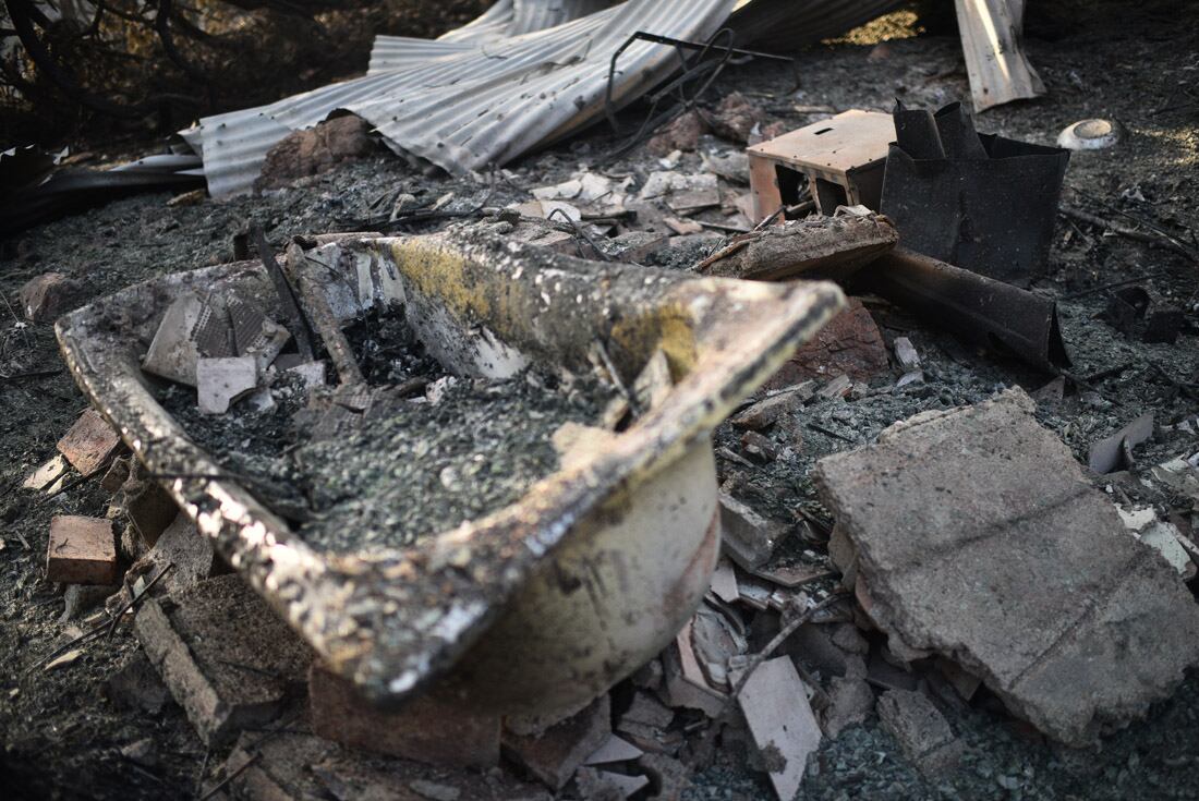 El complejo Potrerillo, cerca de Potrero de Garay, fue el epicentro de uno de los incendios más devastadores que se recuerden en Córdoba. En ese lugar se prendieron fuego y quedaron consumidas unas 50 cabañas, de las 80 casas que fueron arrasadas por los diferentes focos. (Pedro Castillo)