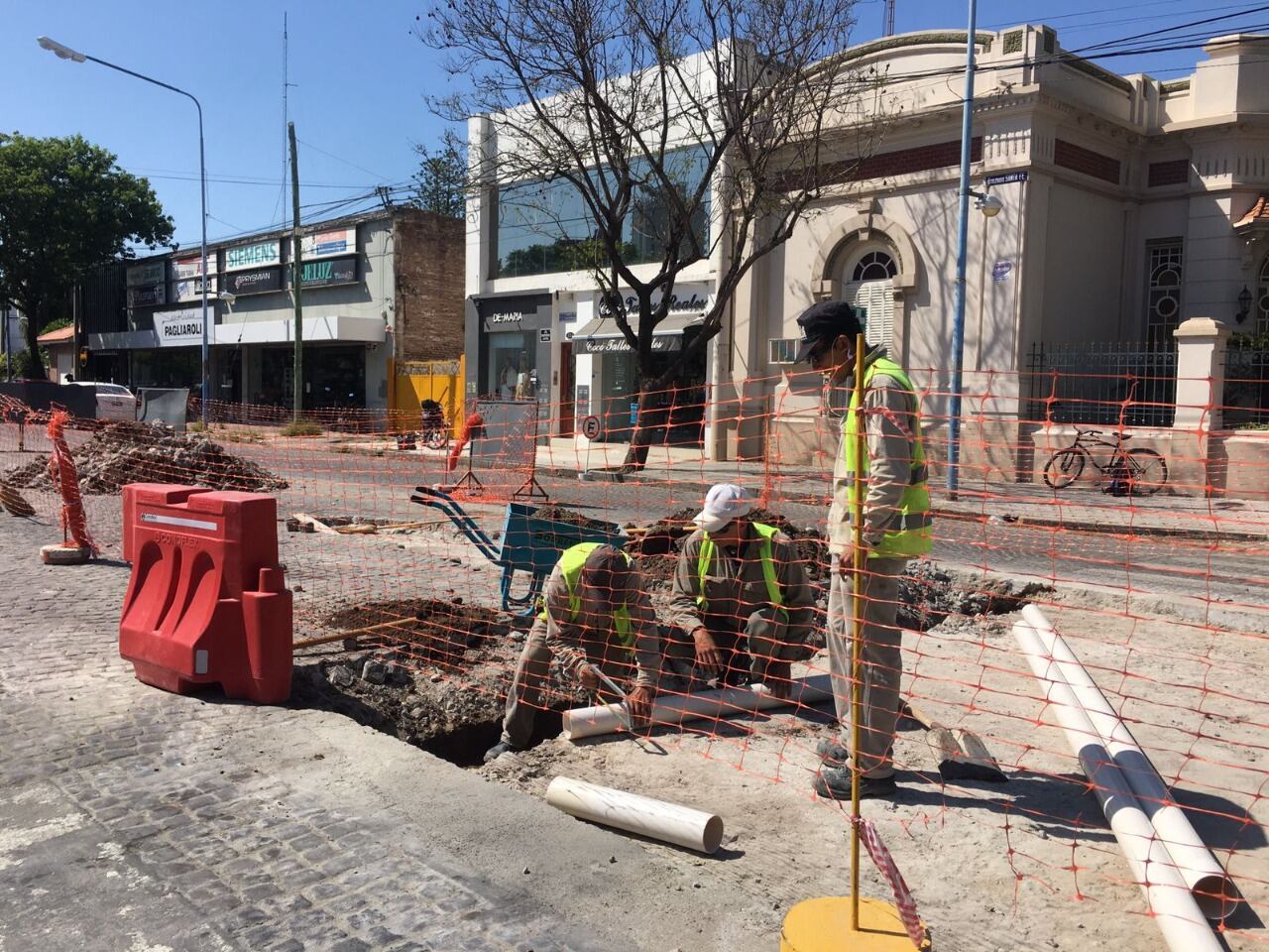 Trabajos de remodelación en Avenida Santa Fe