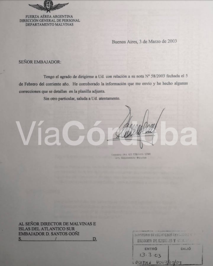 Nota original de respuesta de la Fuerza Aérea a Cancillería, con una corrección citada. A continuación, la institución envió el listado que más abajo se puede ver.