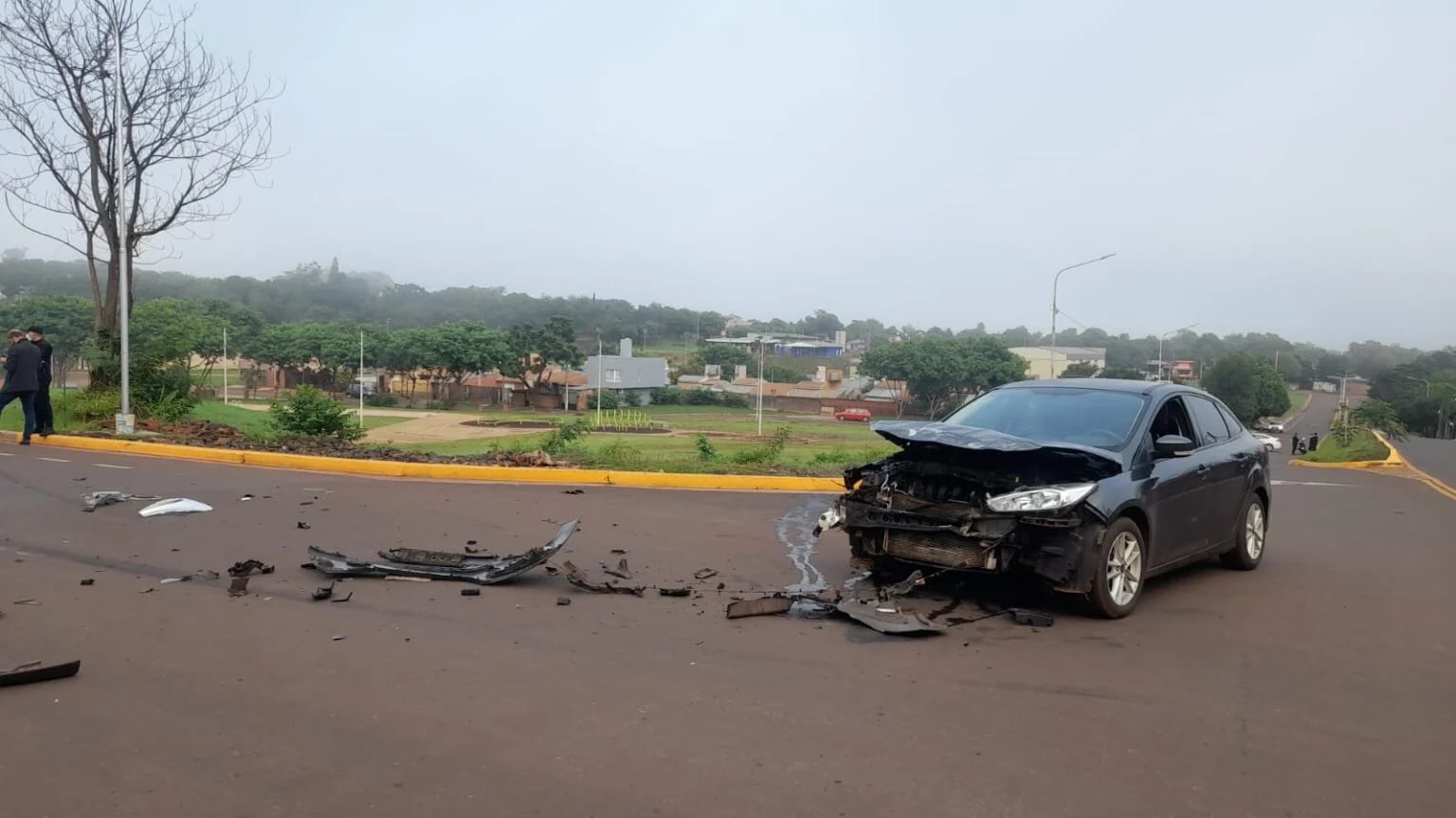 Posadas: choque y vuelco de un transporte escolar dejó un menor lesionado.