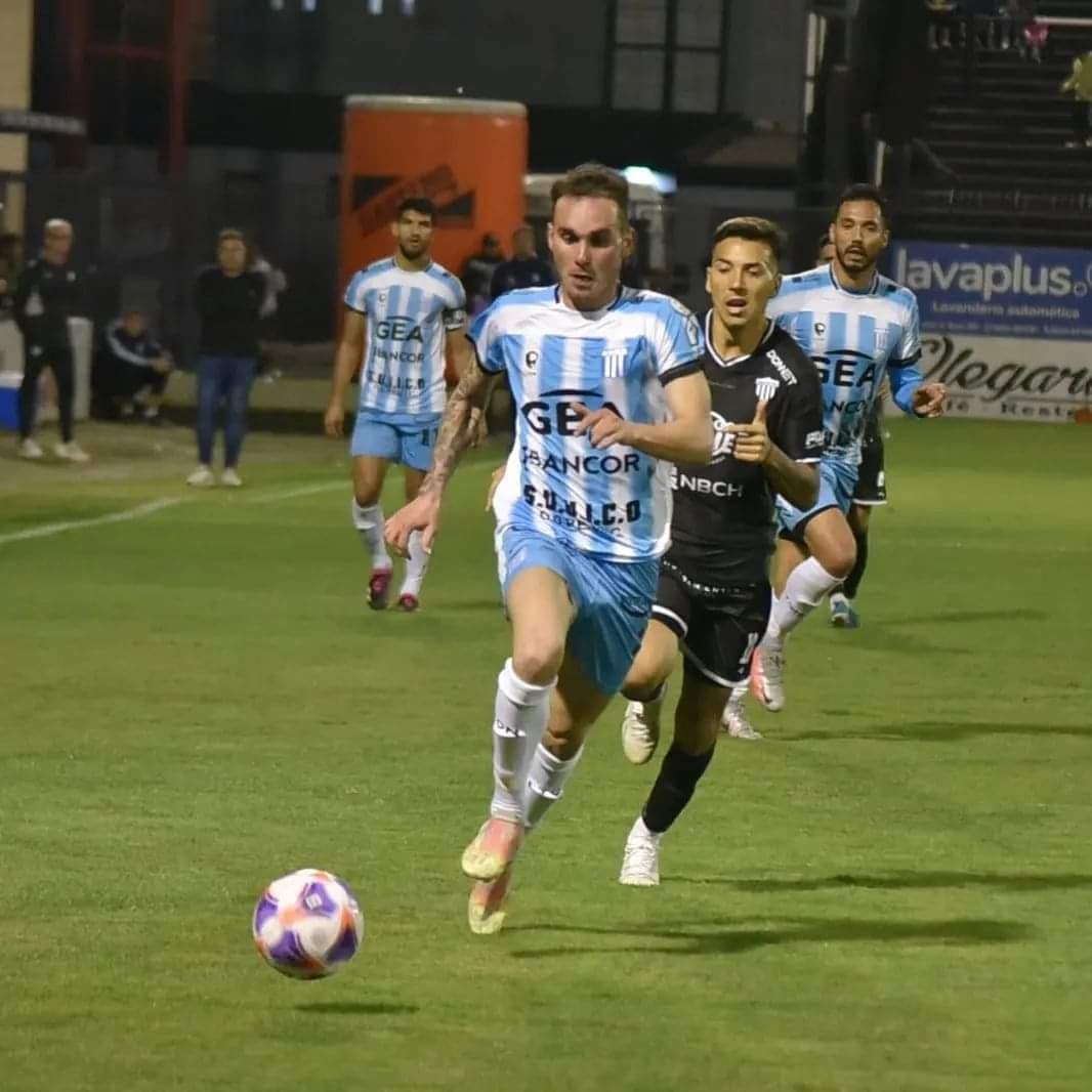 Gianfranco Ferrero y su gol, la única alegría de Racing en Chaco.