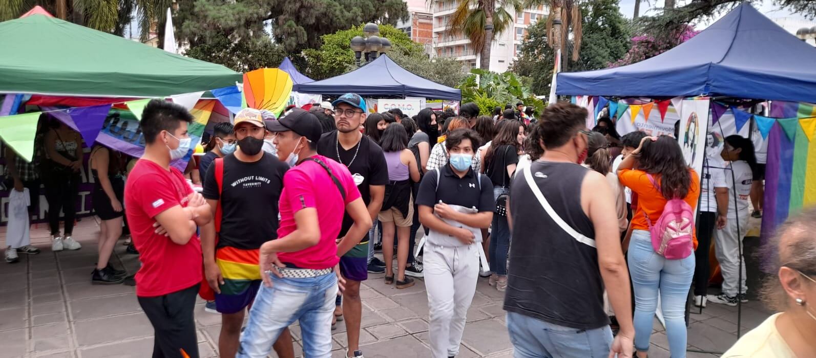 Gran respuesta tuvo la convocatoria de la Comisión Organizadora de la Marcha del Orgullo, cumplida el sábado último.