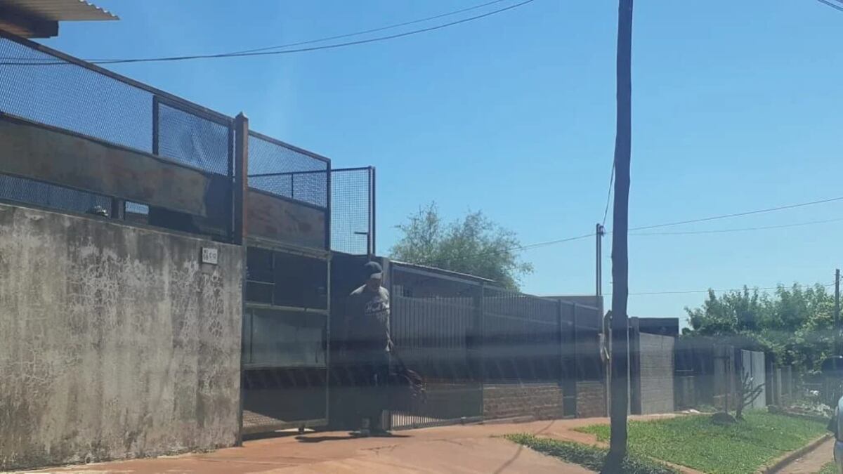 Desalojaron a un ex concejal de Posadas y la dueña de la propiedad advierte posibles represalias