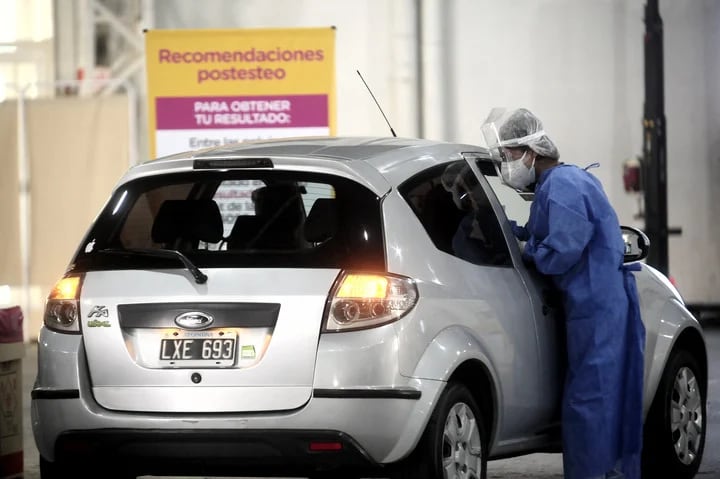 Testeos de coronavirus en la Ciudad de Buenos Aires. (Foto: Luciano Thieberger)