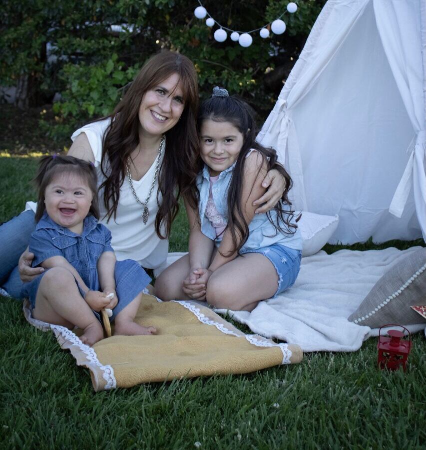 A través de su Instagram, Mariana cuenta sus experiencias diarias con sus hijas. Su cuenta ayudó a muchas mujeres que están viviendo el mismo camino de maternidad que ella.