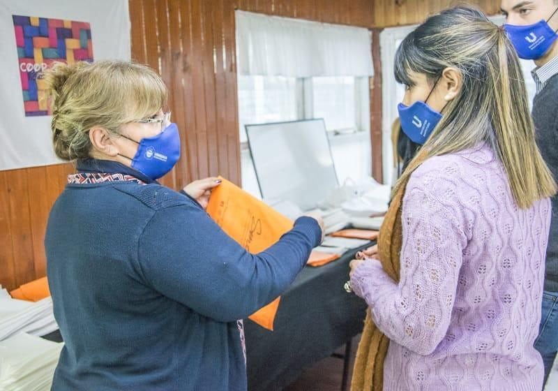 El Municipio realizó una visita a los integrantes de la Cooperativa Textil Sur