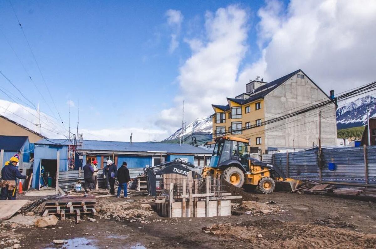 Comenzó la obra de construcción del edificio nuevo de Defensa Civil Municipal