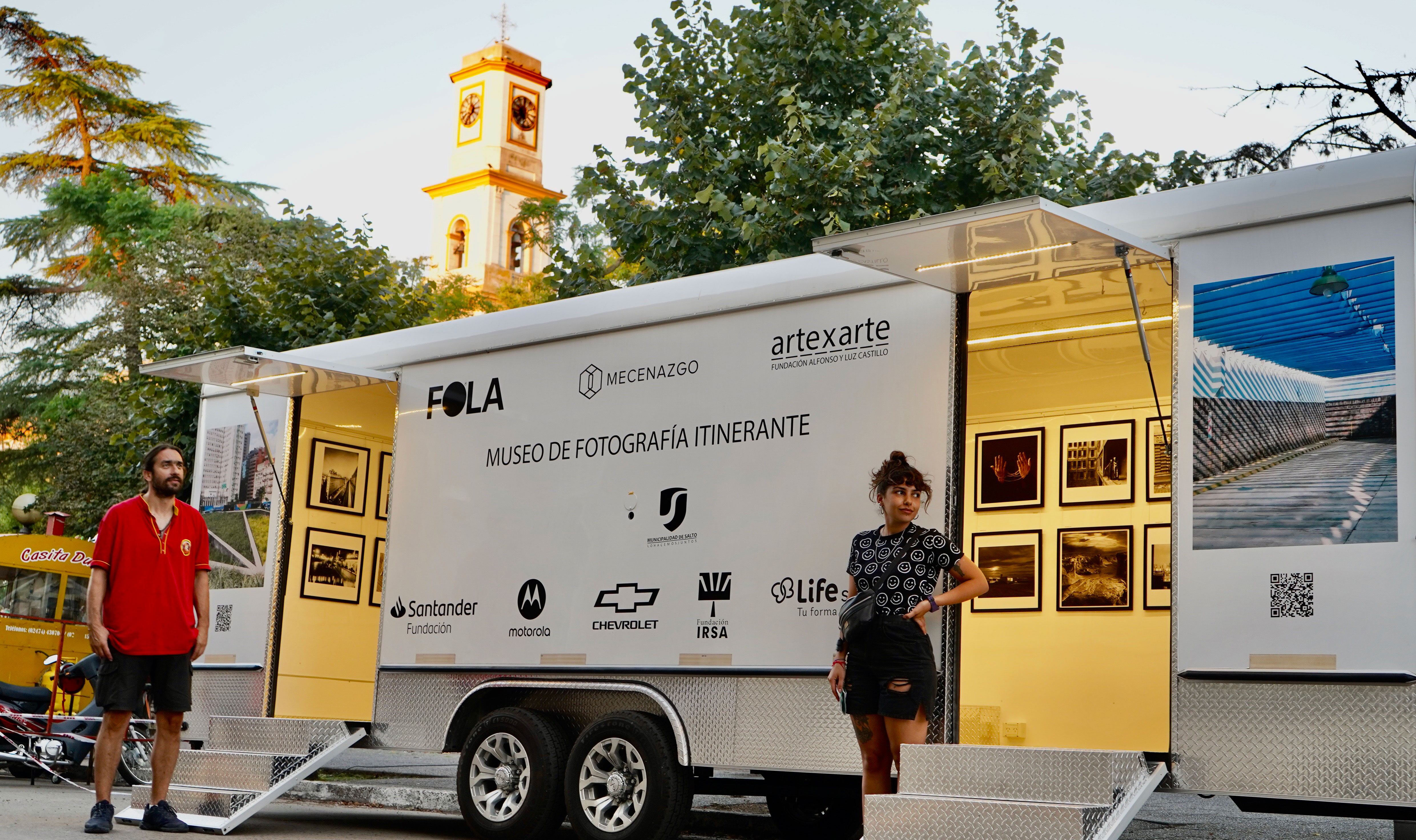 El museo de fotografía sobre ruedas se presentará en la ciudad de Unquillo desde el lunes 26 de septiembre al domingo 2 de octubre.