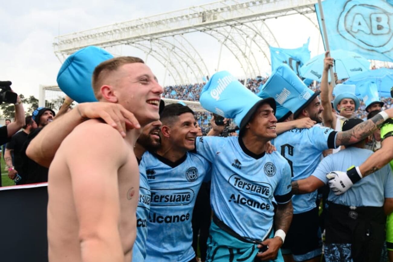 Fabián Bordagaray y los festejos de Belgrano (José Hernández / Enviado especial)