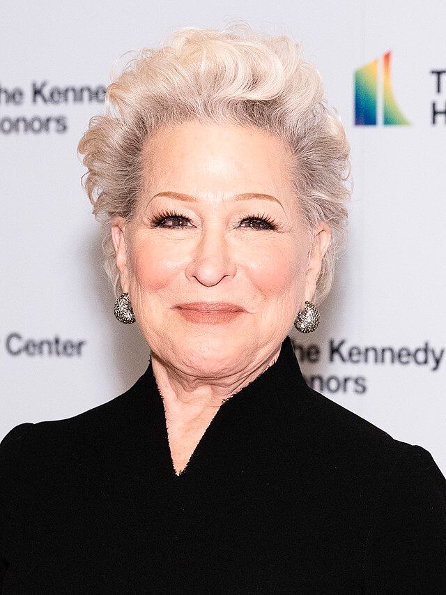 Bette Midler, Winifred Sanderson.