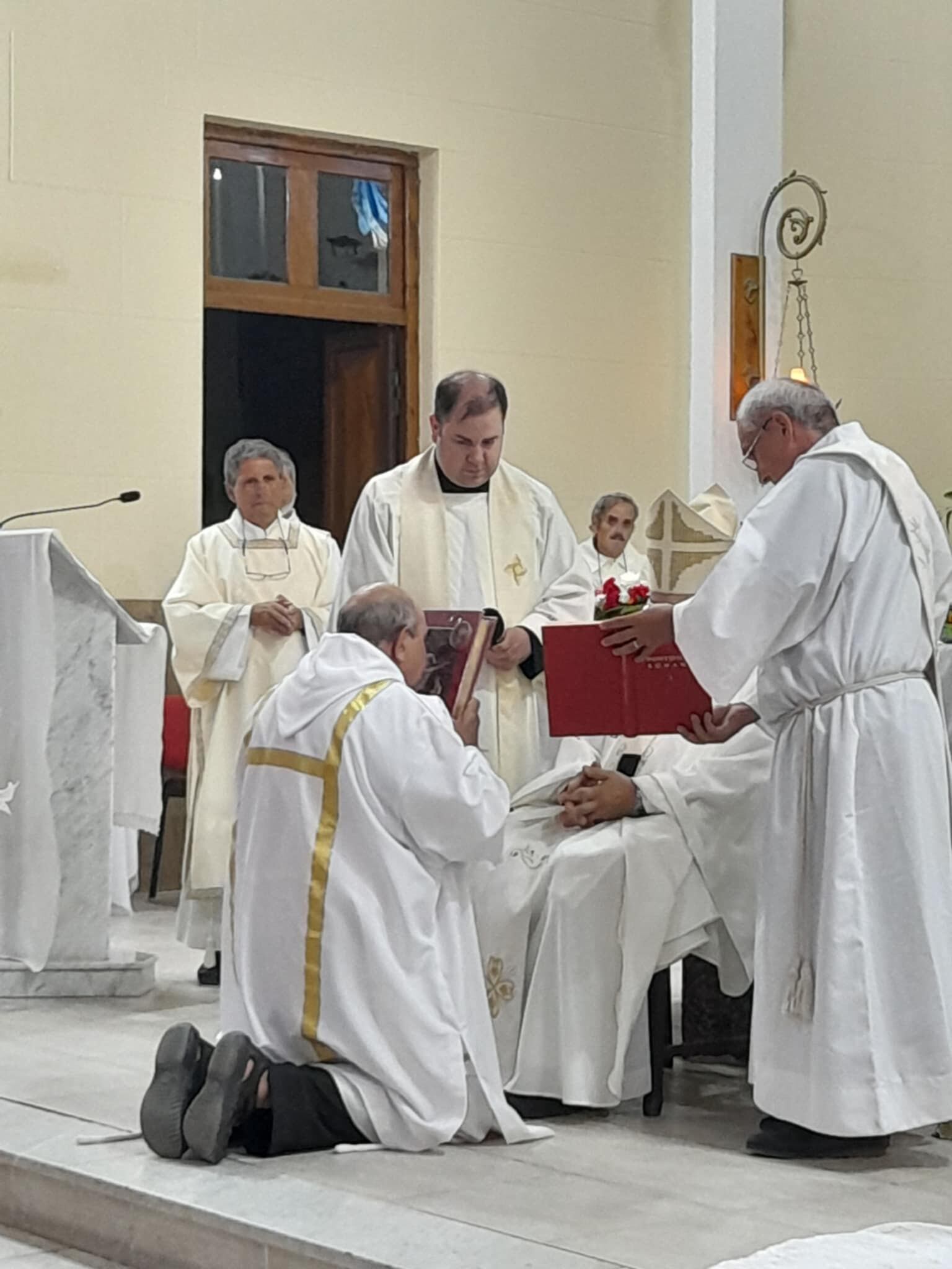 El puntaltense José “Pepe” Bustos fue ordenado diácono permanente