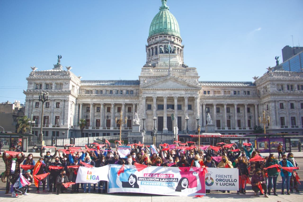 En lucha por la Ley de cupo laboral travesti trans (Foto: Prensa Gabriela Estévez)