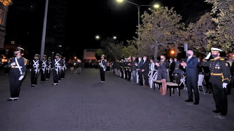 En la conmemoración del Éxodo Jujeño, el gobernador Morales expresó sus felicitaciones a quienes se movilizaron "por razones patrióticas", respetando los protocolos de bioseguridad Covid-19.