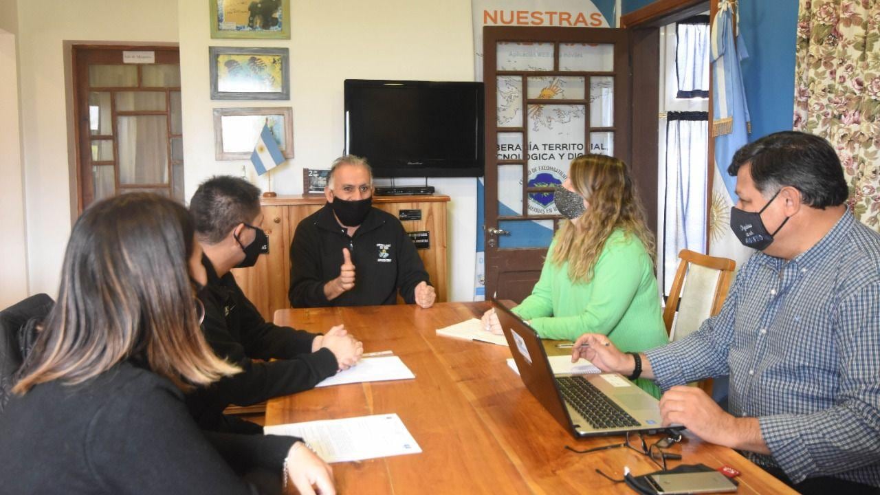 El presidente del CEMU, VGM Conrado Zamora, explicó diferentes aspectos desde el punto de vista del Centro que preside.