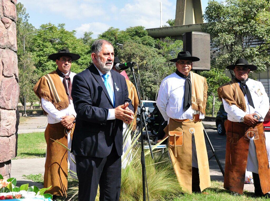 "Los 25 de mayo de 1812 y 1813 en Jujuy fueron muy importantes y consolidaron la idea revolucionaria", sostuvo el intendente Jorge en el homenaje al canónigo Gorriti.