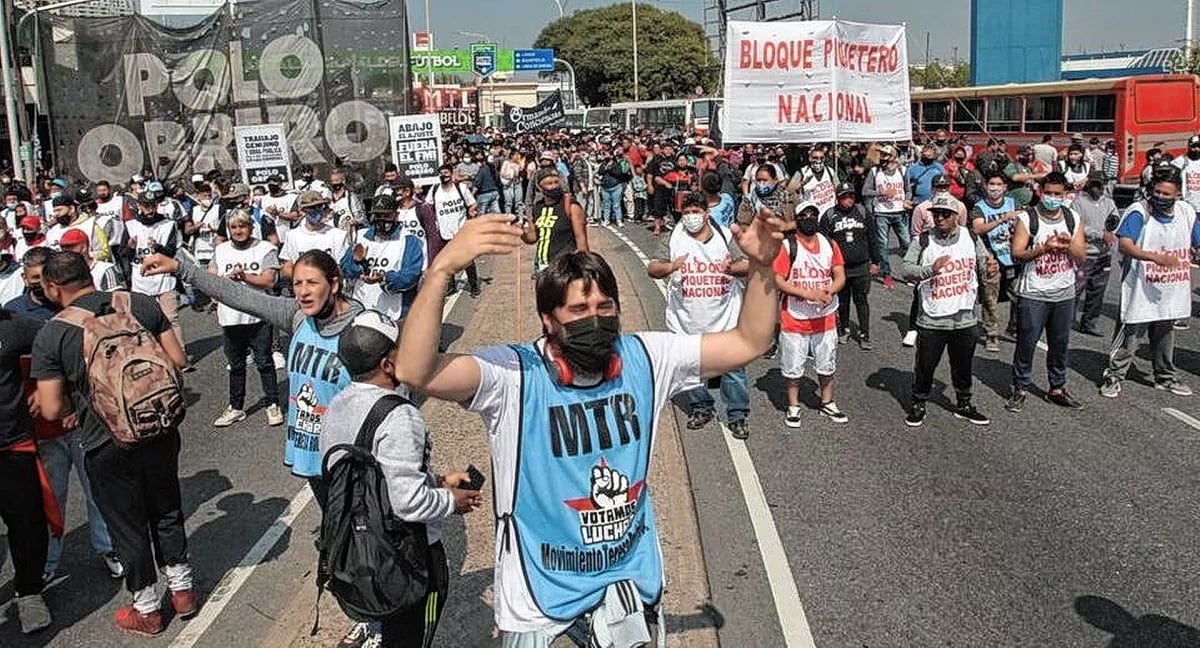 Organizaciones sociales piden a la Justicia que suspenda el protocolo antipiquete planteado por Patricia Bullrich.