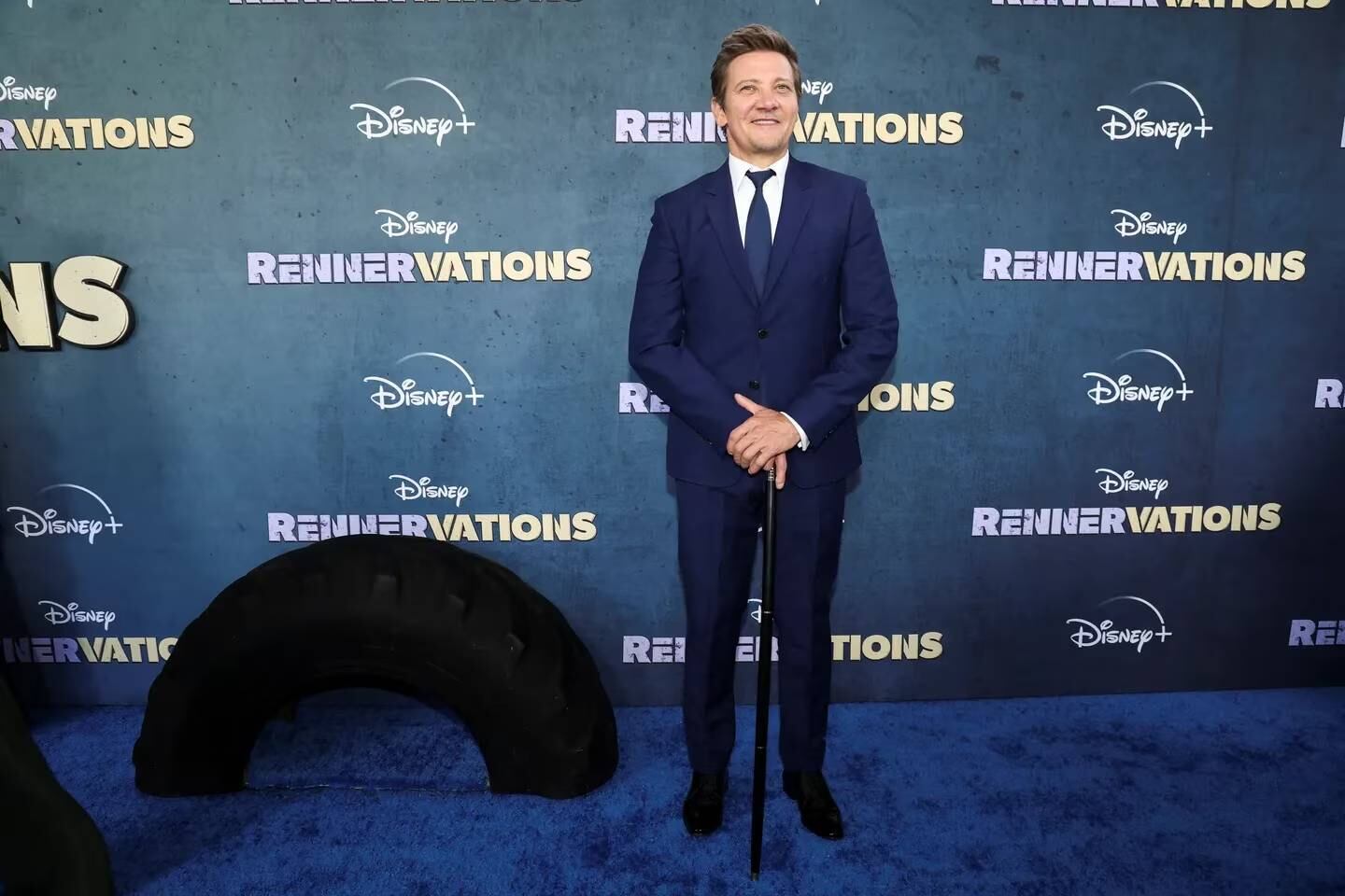 Jeremy Renner en la premiere de Rennervations.