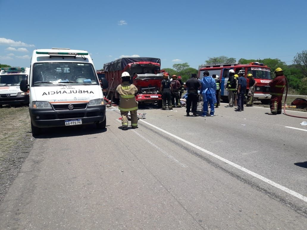 Un muerto tras un choque entre dos camiones en la Ruta N°9