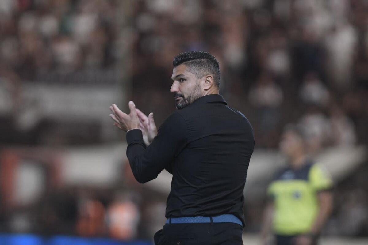 Javier Gandolfi y su Talleres en la punta, en uno de los mejores comienzos de torneo en Primera