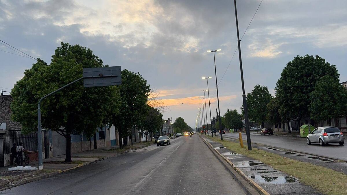 El tiempo en Rosario: la lluvia emprende la retirada este martes