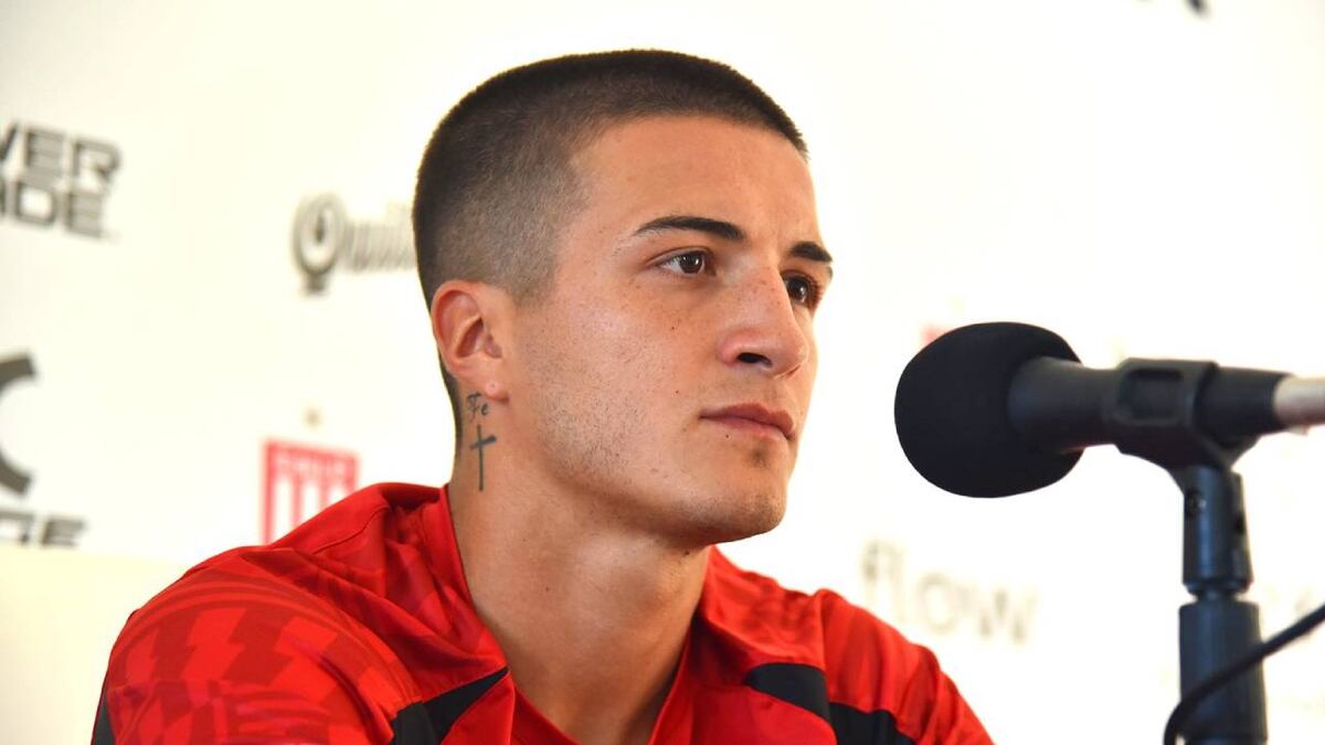 Carlos Tevez suma a Alan Marinelli en Rosario Central y espera más refuerzos