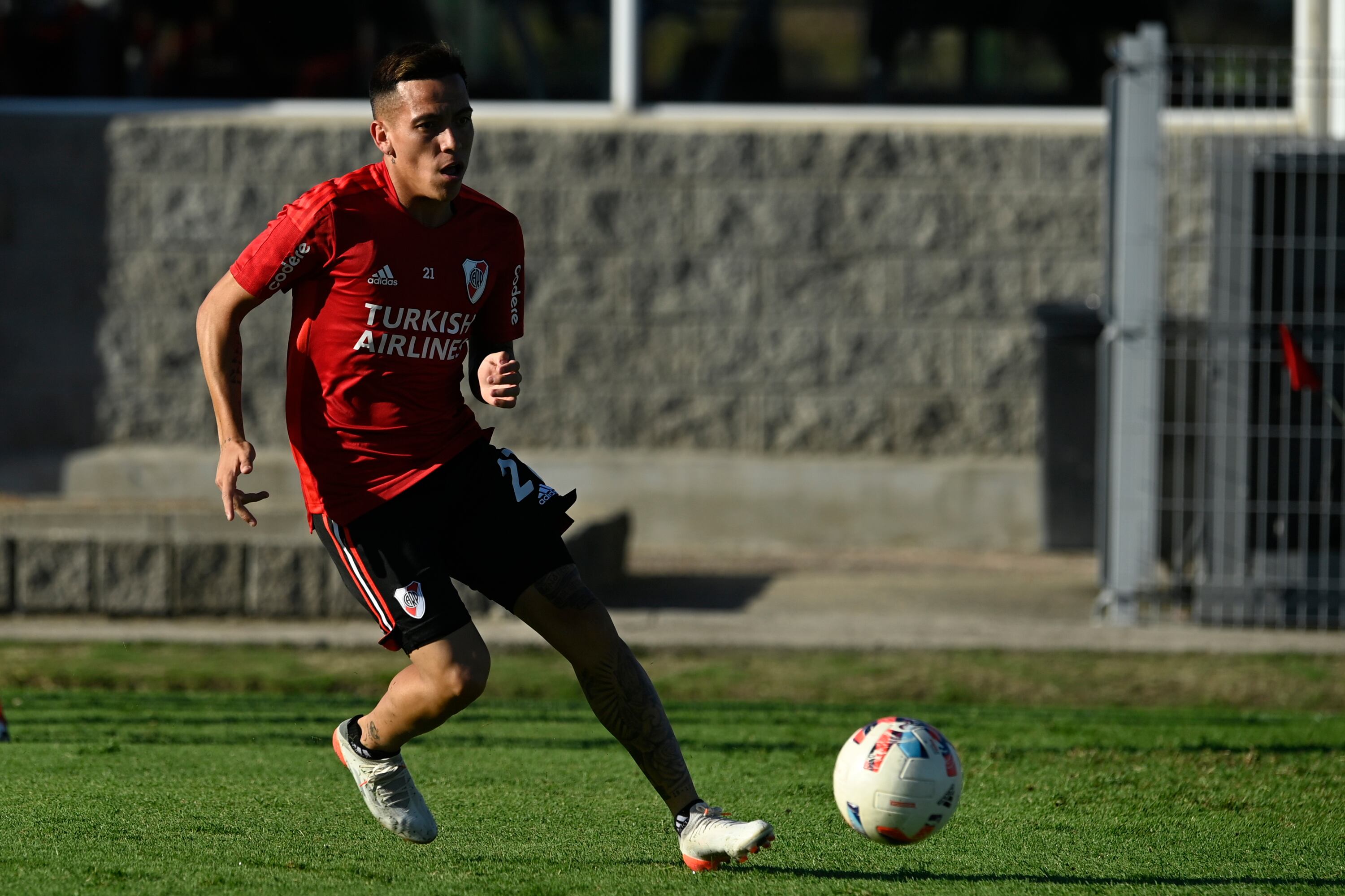 Barco podría jugar en lugar de Juanfer Quintero, en el debut de River frente a Alianza Lima, en la nueva edición de la Copa Libertadores.