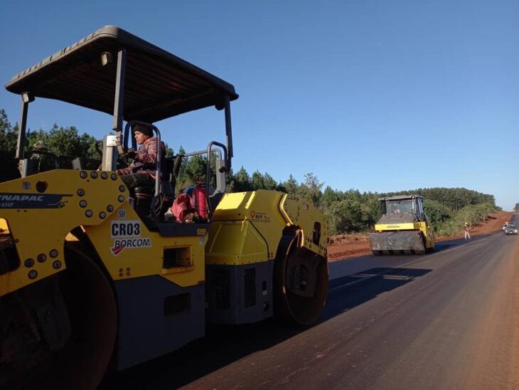 La Ruta Provincial N°19 se halla en obras de repavimentación.