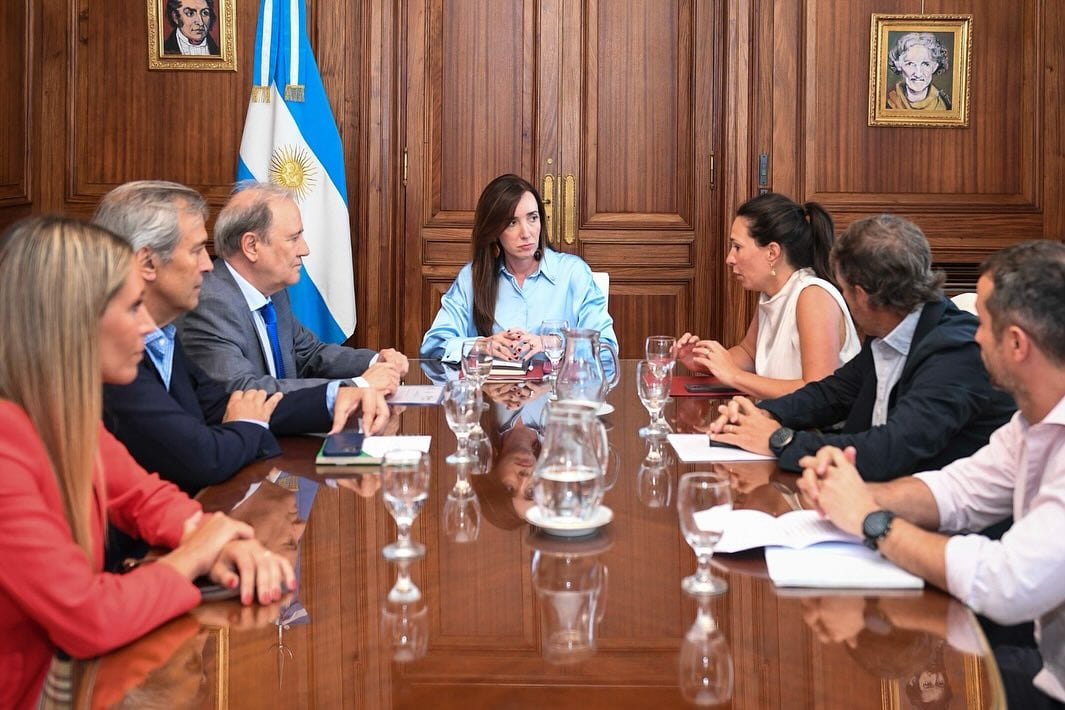 Reunión de la vicepresidenta con el sector azucarero.