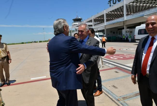 El Gobernador de Tucumán, Osvaldo Jaldo recibió al Presidente, Alberto Fernández.