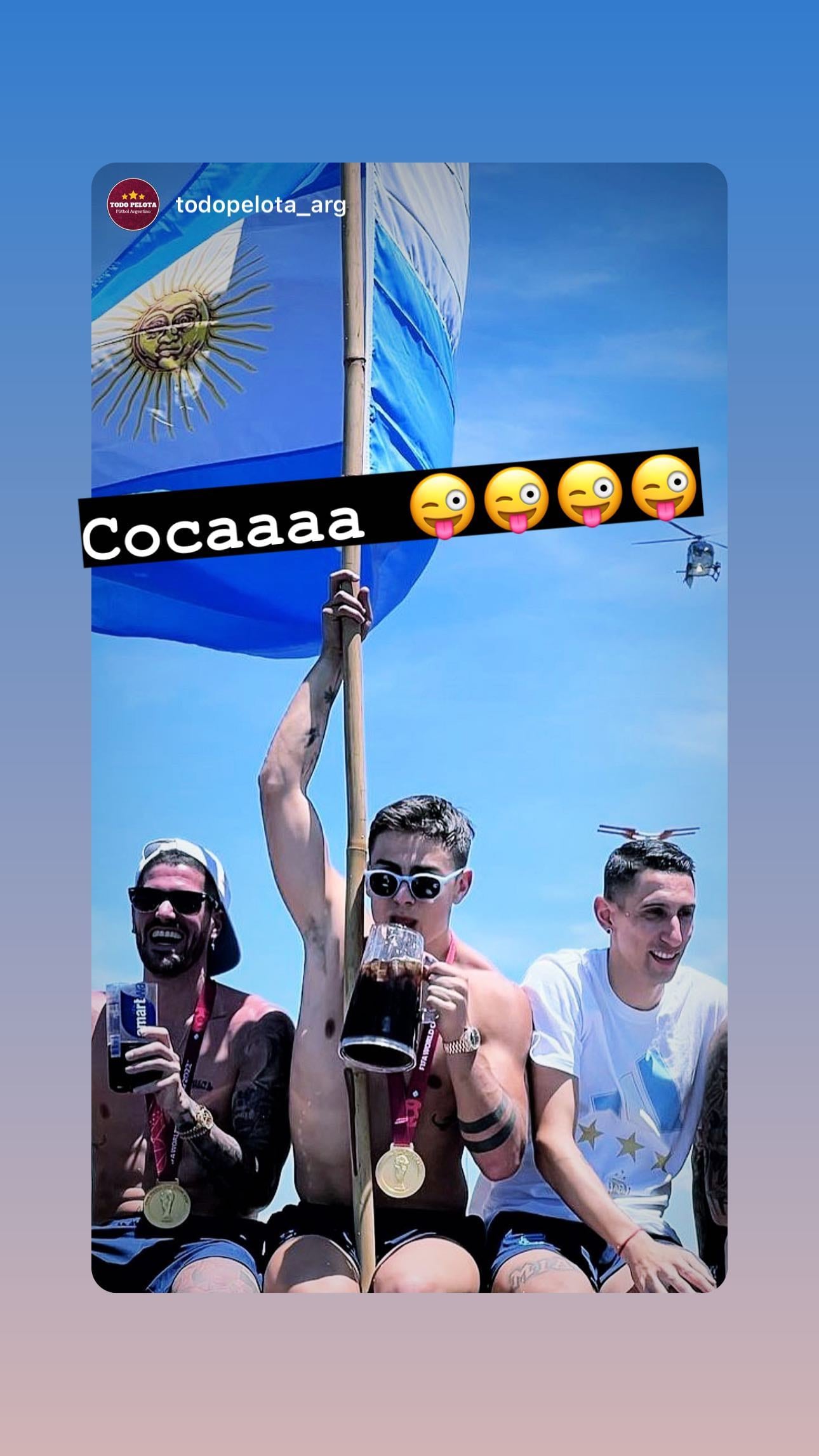 Paulo Dybala y su festejo en el recorrido.